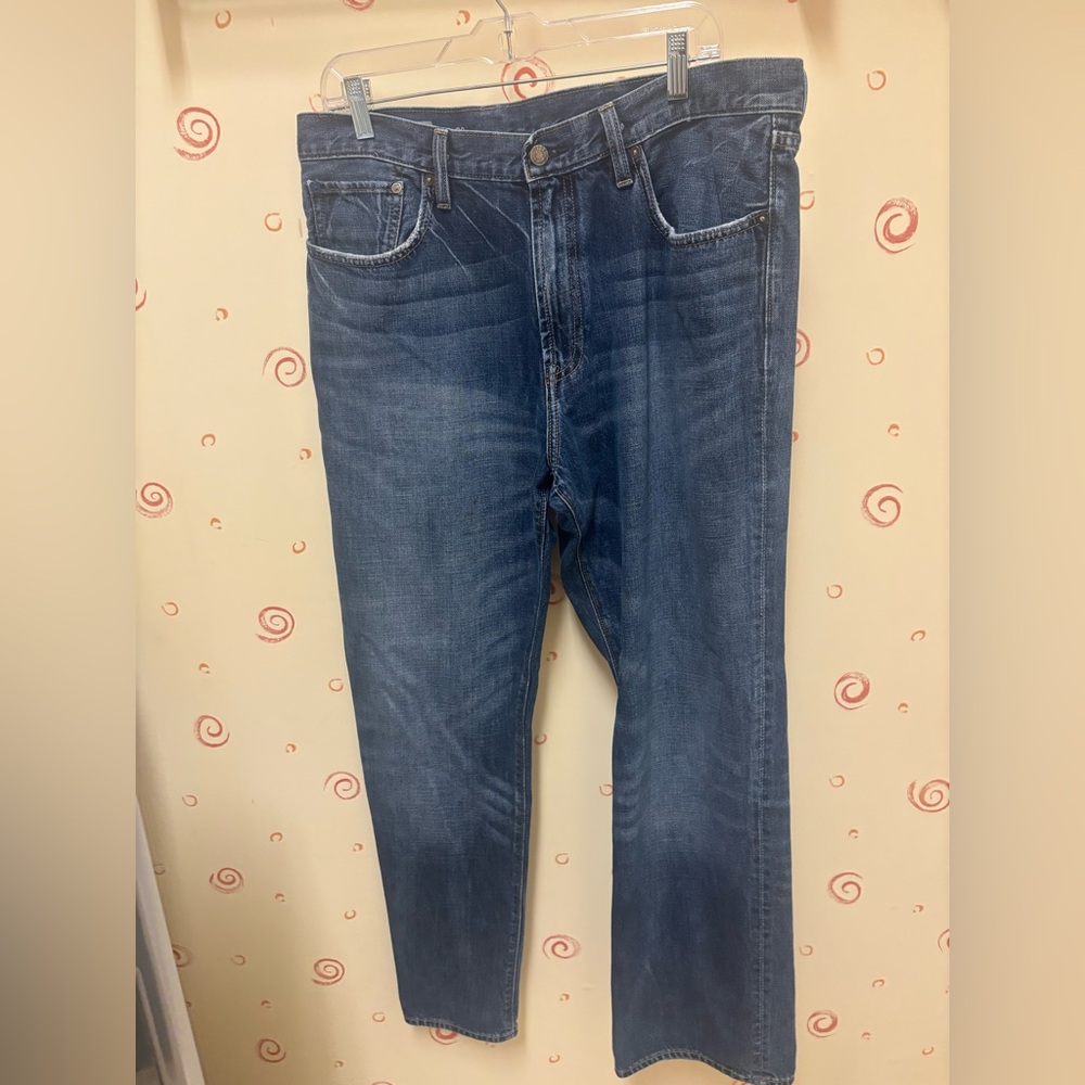 GAP Men's Straight Fit Jeans in Deep Blue